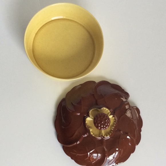 Valley Vista California 101 Dish With Lid Brown Yellow - Picture 2 of 7